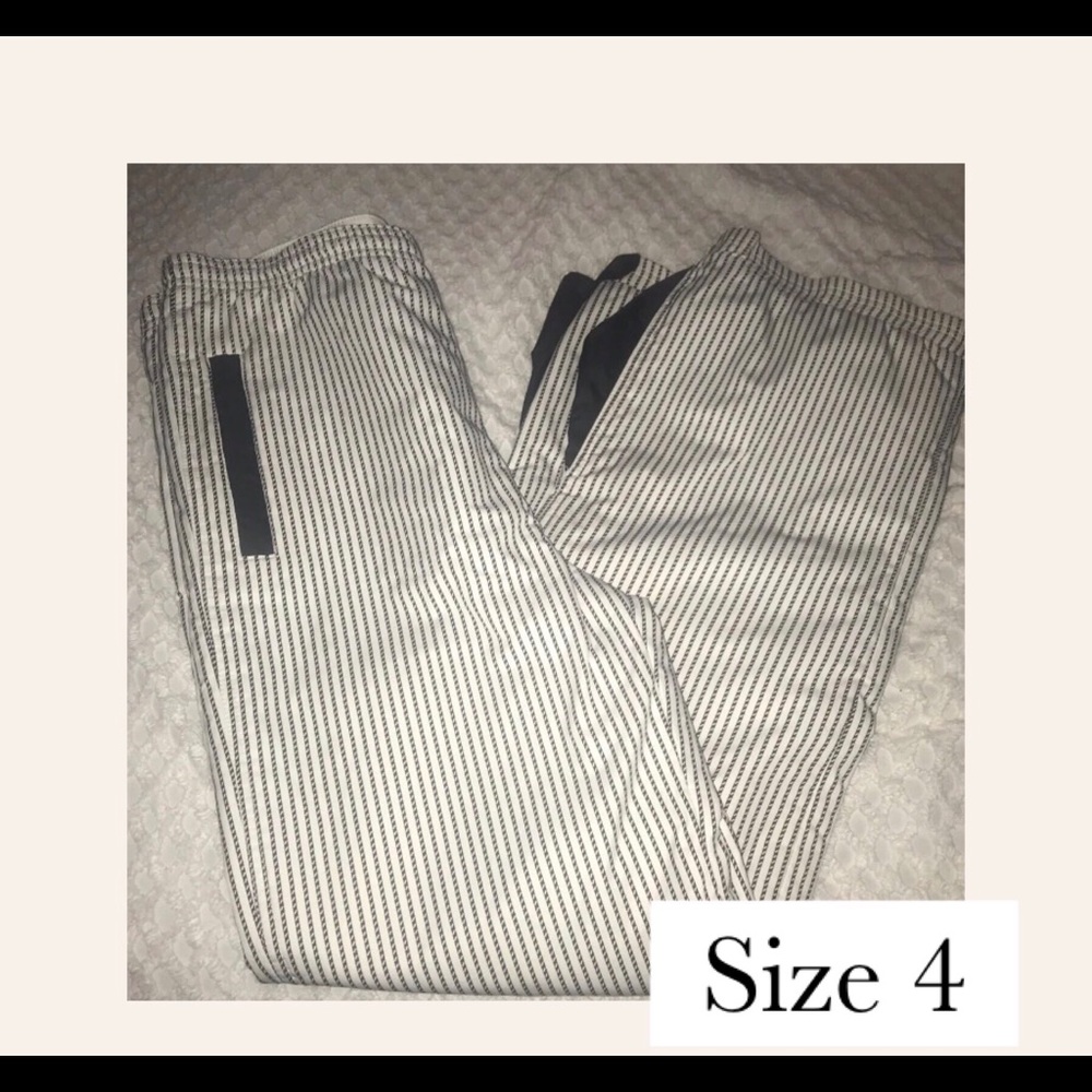 Snow pants size 4